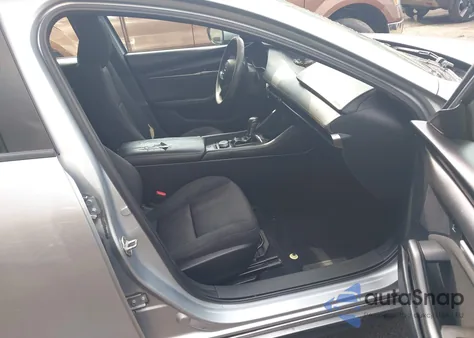 2021 Mazda Mazda3 2.0 from USA, damaged, VIN 3MZBPAA72MM202103